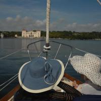 Sailing on Biscayne Bay